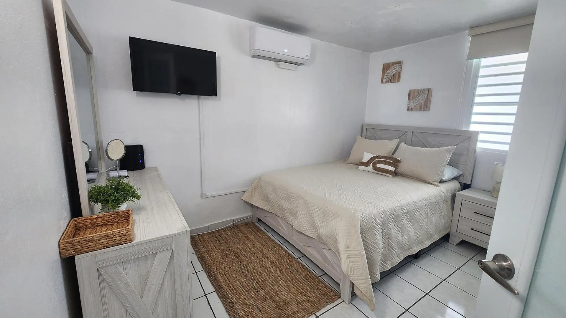 Close To Airport & San Juan, The Best In Bayamon Apartment