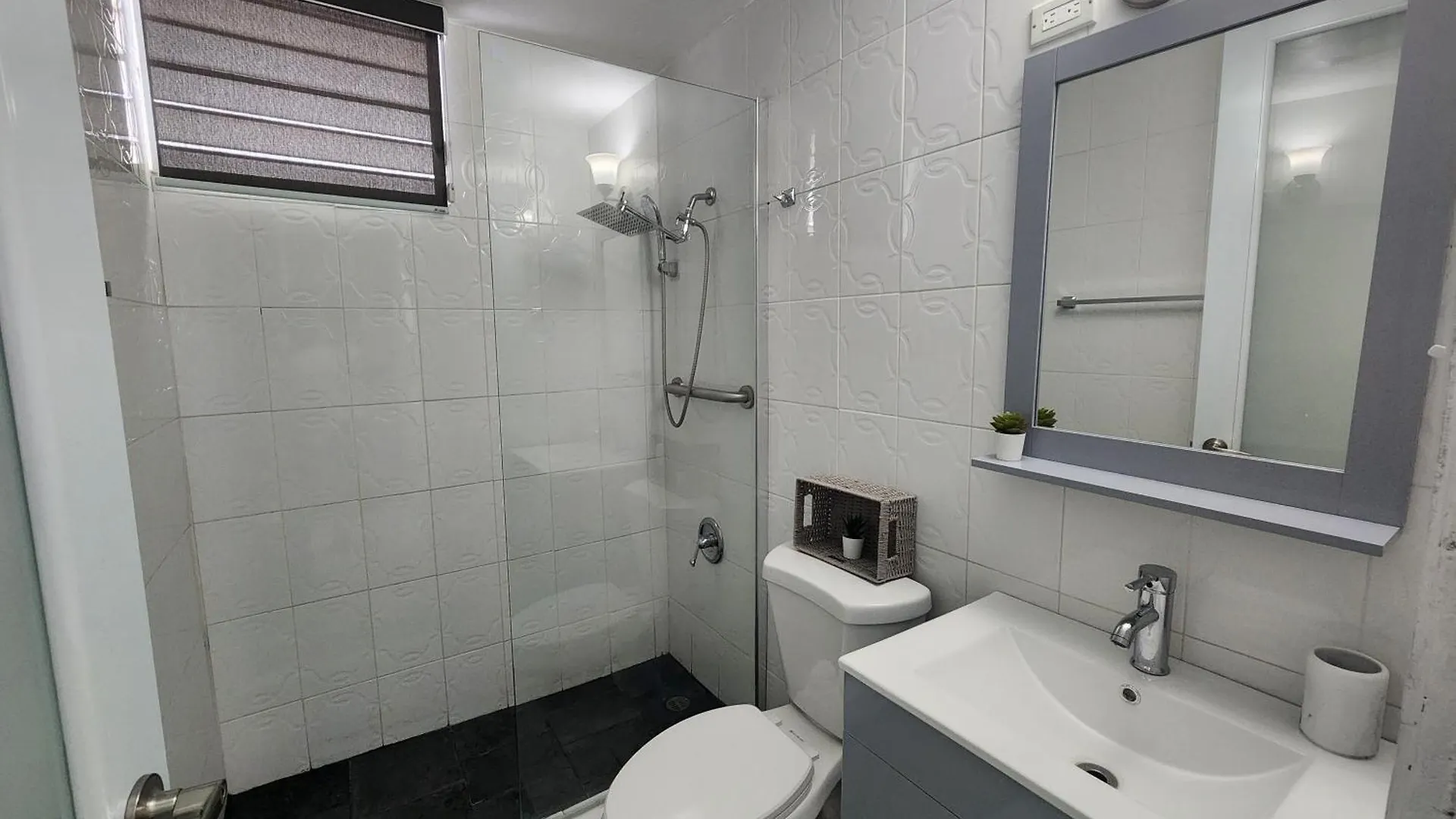 Close To Airport & San Juan, The Best In Bayamon 0*,